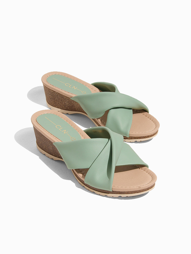 Linnea Wedge Slides