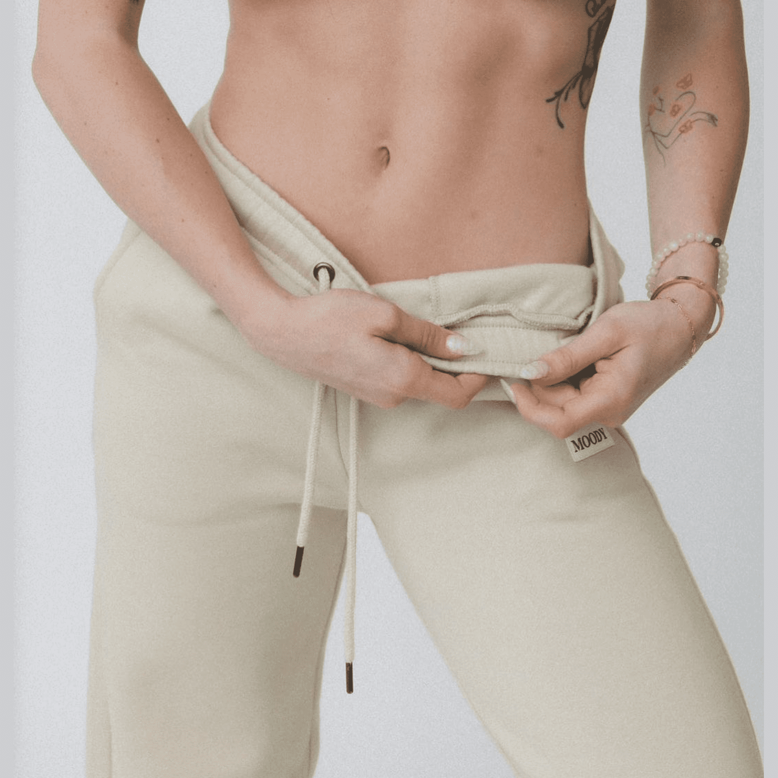 Moody LA Straight Leg Sweat Pants in Sand