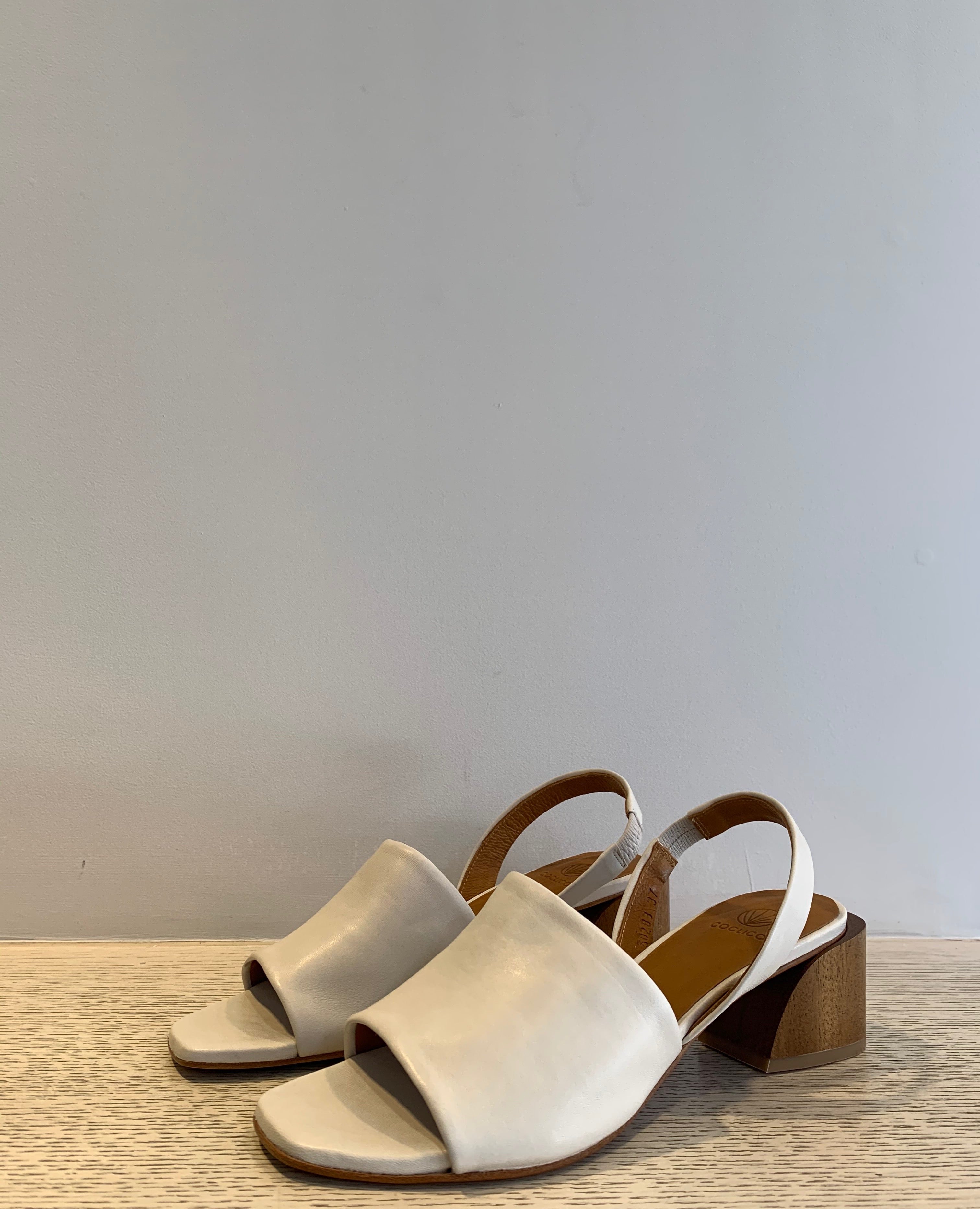 Okolo Sandal